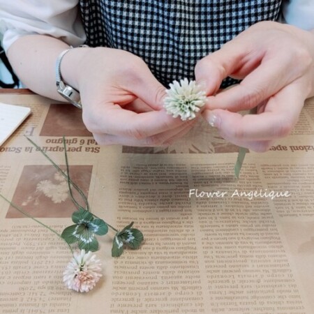 布花　シロツメクサ　四つ葉のクローバー　花冠　インテリア　飾り花　レッスン　神戸　フラワーあんじぇりく